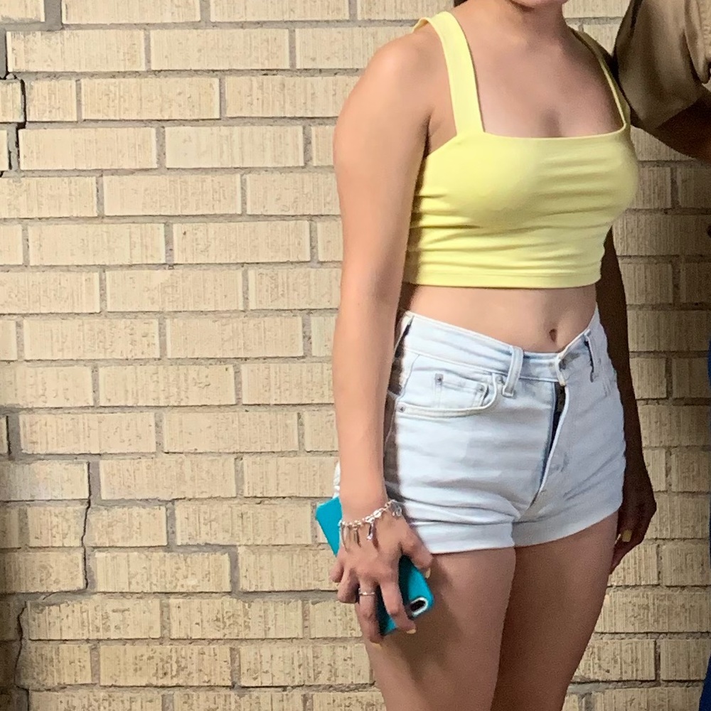 Crop top
